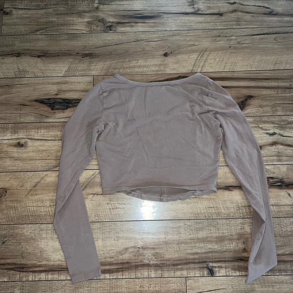 light brown top - Picture 3 of 4